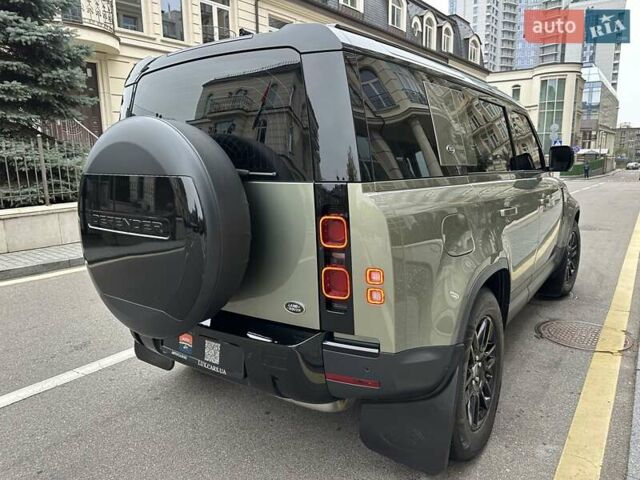 Зеленый Ленд Ровер Дефендер, объемом двигателя 2 л и пробегом 77 тыс. км за 52000 $, фото 11 на Automoto.ua