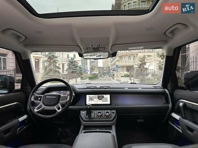 Зеленый Ленд Ровер Дефендер, объемом двигателя 2 л и пробегом 77 тыс. км за 52000 $, фото 77 на Automoto.ua