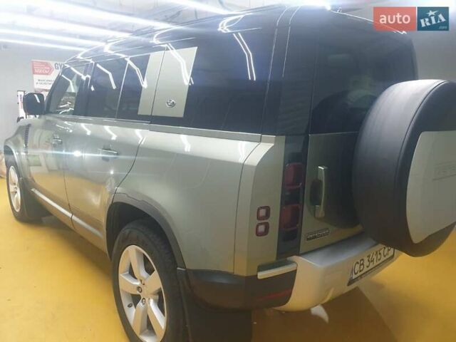 Зелений Ленд Ровер Дефендер, об'ємом двигуна 2 л та пробігом 126 тис. км за 48000 $, фото 4 на Automoto.ua