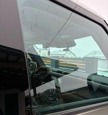 Зеленый Ленд Ровер Дефендер, объемом двигателя 2 л и пробегом 164 тыс. км за 49900 $, фото 31 на Automoto.ua