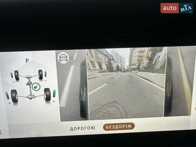 Зеленый Ленд Ровер Дефендер, объемом двигателя 2 л и пробегом 77 тыс. км за 52000 $, фото 63 на Automoto.ua