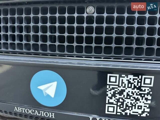 Зеленый Ленд Ровер Дефендер, объемом двигателя 2 л и пробегом 77 тыс. км за 52000 $, фото 95 на Automoto.ua