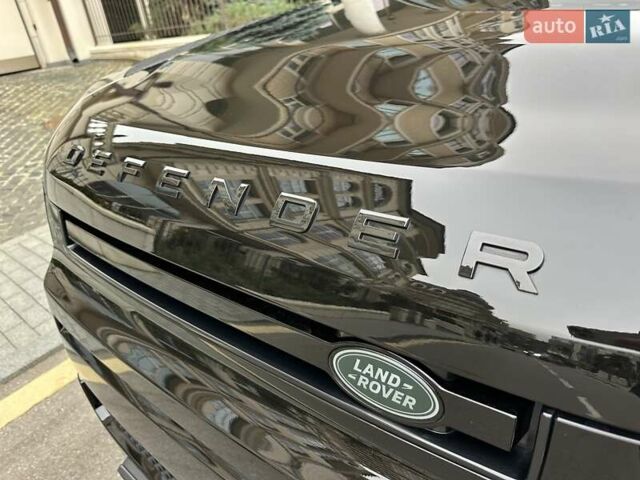 Зеленый Ленд Ровер Дефендер, объемом двигателя 2 л и пробегом 77 тыс. км за 52000 $, фото 19 на Automoto.ua