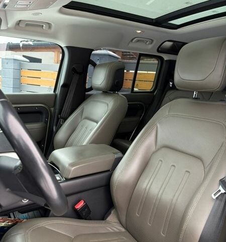 Зеленый Ленд Ровер Дефендер, объемом двигателя 2 л и пробегом 164 тыс. км за 49900 $, фото 32 на Automoto.ua