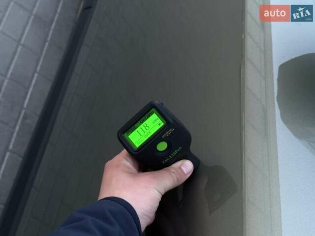 Зеленый Ленд Ровер Дефендер, объемом двигателя 3 л и пробегом 156 тыс. км за 62900 $, фото 49 на Automoto.ua