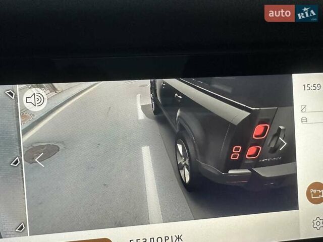 Зеленый Ленд Ровер Дефендер, объемом двигателя 2 л и пробегом 77 тыс. км за 52000 $, фото 59 на Automoto.ua