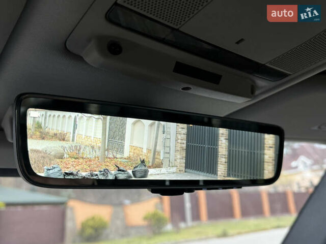 Зелений Ленд Ровер Дефендер, об'ємом двигуна 2 л та пробігом 108 тис. км за 55000 $, фото 9 на Automoto.ua