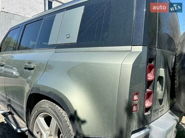 Зеленый Ленд Ровер Дефендер, объемом двигателя 2 л и пробегом 130 тыс. км за 26000 $, фото 1 на Automoto.ua