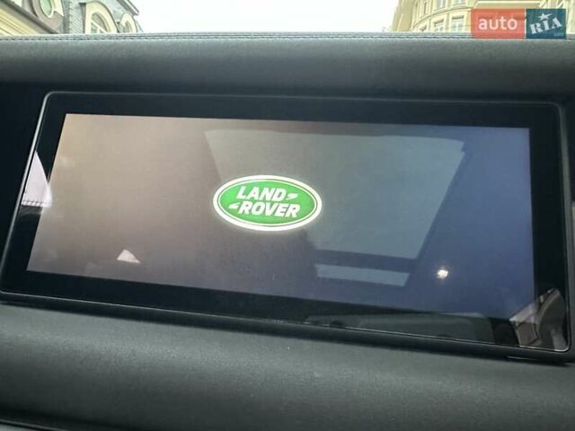 Зеленый Ленд Ровер Дефендер, объемом двигателя 2 л и пробегом 77 тыс. км за 52000 $, фото 53 на Automoto.ua