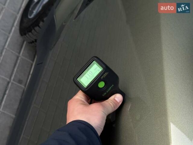 Зеленый Ленд Ровер Дефендер, объемом двигателя 3 л и пробегом 156 тыс. км за 62900 $, фото 56 на Automoto.ua