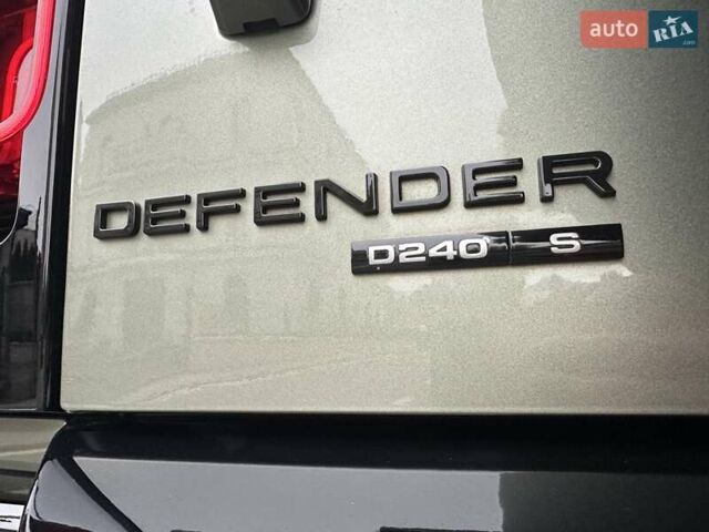 Зеленый Ленд Ровер Дефендер, объемом двигателя 2 л и пробегом 77 тыс. км за 52000 $, фото 28 на Automoto.ua