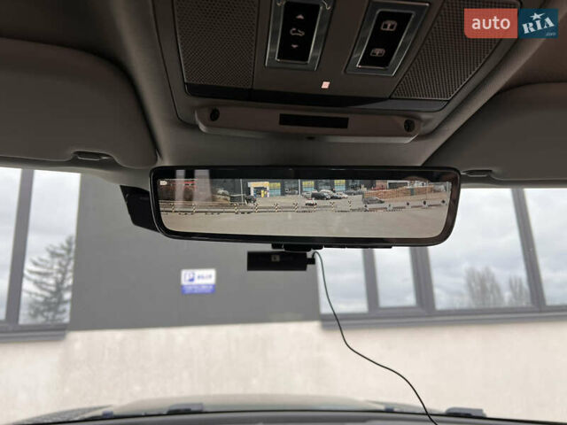 Зелений Ленд Ровер Дефендер, об'ємом двигуна 2 л та пробігом 157 тис. км за 54000 $, фото 13 на Automoto.ua