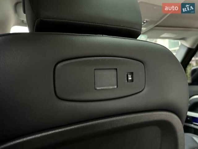 Зеленый Ленд Ровер Дефендер, объемом двигателя 2 л и пробегом 77 тыс. км за 52000 $, фото 87 на Automoto.ua