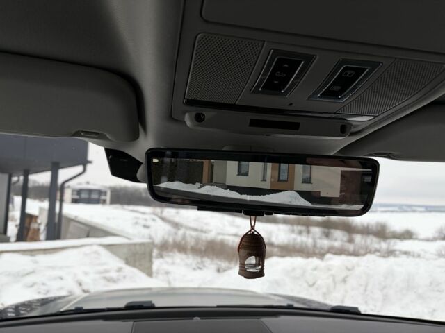 Зеленый Ленд Ровер Дефендер, объемом двигателя 2 л и пробегом 164 тыс. км за 53000 $, фото 3 на Automoto.ua