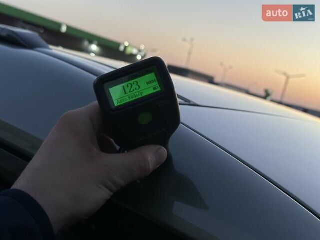 Зеленый Ленд Ровер Дефендер, объемом двигателя 3 л и пробегом 156 тыс. км за 62900 $, фото 50 на Automoto.ua