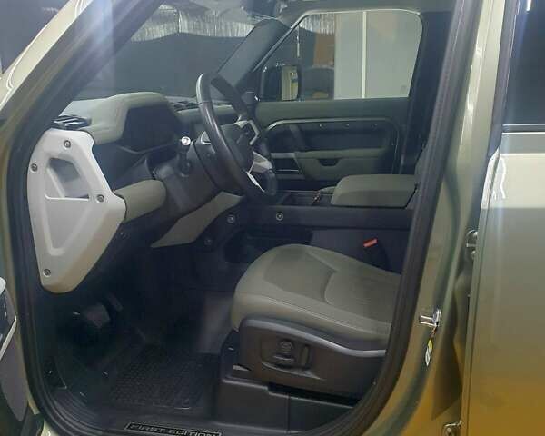 Зелений Ленд Ровер Дефендер, об'ємом двигуна 2 л та пробігом 126 тис. км за 48000 $, фото 13 на Automoto.ua