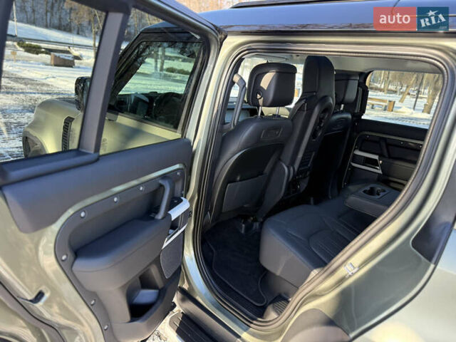 Зеленый Ленд Ровер Дефендер, объемом двигателя 3 л и пробегом 78 тыс. км за 68000 $, фото 37 на Automoto.ua