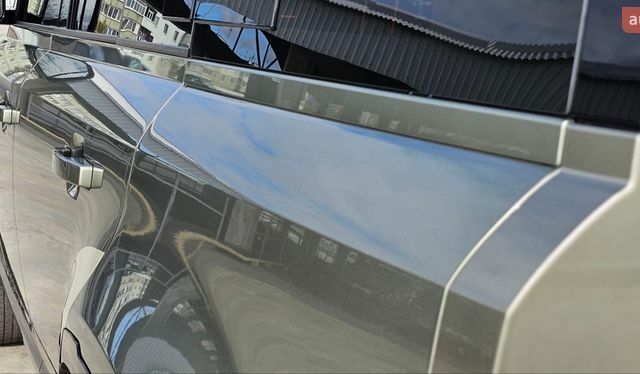 Зеленый Ленд Ровер Дефендер, объемом двигателя 3 л и пробегом 105 тыс. км за 65500 $, фото 9 на Automoto.ua