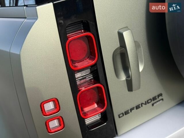 Зелений Ленд Ровер Дефендер, об'ємом двигуна 3 л та пробігом 79 тис. км за 68000 $, фото 29 на Automoto.ua