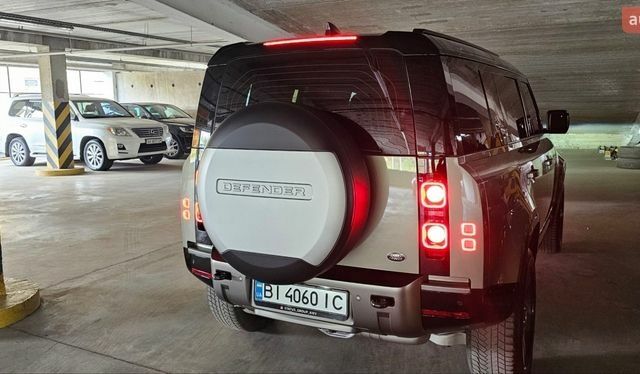 Зеленый Ленд Ровер Дефендер, объемом двигателя 3 л и пробегом 105 тыс. км за 65500 $, фото 65 на Automoto.ua