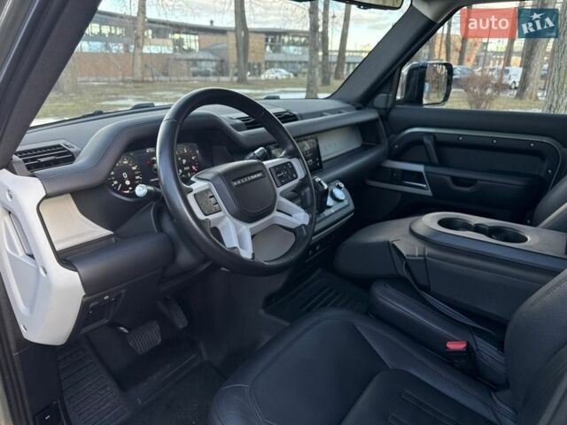 Зелений Ленд Ровер Дефендер, об'ємом двигуна 3 л та пробігом 79 тис. км за 68000 $, фото 66 на Automoto.ua