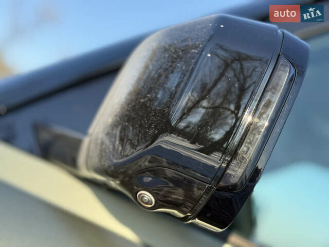 Зеленый Ленд Ровер Дефендер, объемом двигателя 3 л и пробегом 78 тыс. км за 68000 $, фото 2 на Automoto.ua