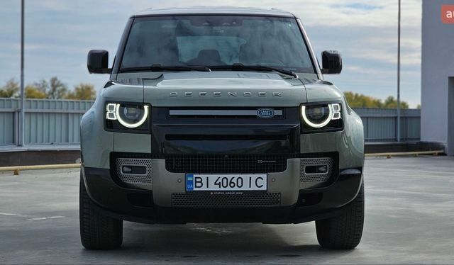 Зеленый Ленд Ровер Дефендер, объемом двигателя 3 л и пробегом 105 тыс. км за 65500 $, фото 80 на Automoto.ua