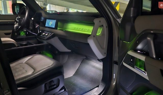 Зеленый Ленд Ровер Дефендер, объемом двигателя 3 л и пробегом 105 тыс. км за 65500 $, фото 78 на Automoto.ua