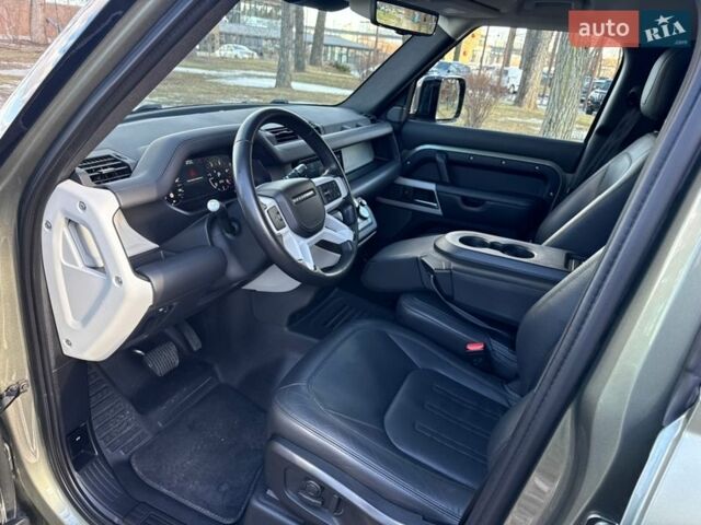 Зелений Ленд Ровер Дефендер, об'ємом двигуна 3 л та пробігом 79 тис. км за 68000 $, фото 63 на Automoto.ua