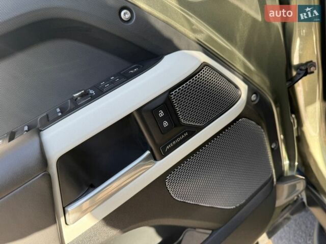 Зелений Ленд Ровер Дефендер, об'ємом двигуна 3 л та пробігом 79 тис. км за 68000 $, фото 38 на Automoto.ua