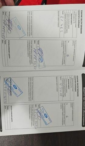 Зеленый Ленд Ровер Дефендер, объемом двигателя 3 л и пробегом 105 тыс. км за 63500 $, фото 67 на Automoto.ua