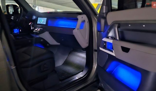 Зеленый Ленд Ровер Дефендер, объемом двигателя 3 л и пробегом 105 тыс. км за 65500 $, фото 70 на Automoto.ua