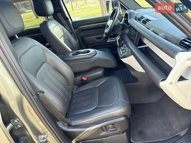 Зелений Ленд Ровер Дефендер, об'ємом двигуна 3 л та пробігом 79 тис. км за 68000 $, фото 51 на Automoto.ua