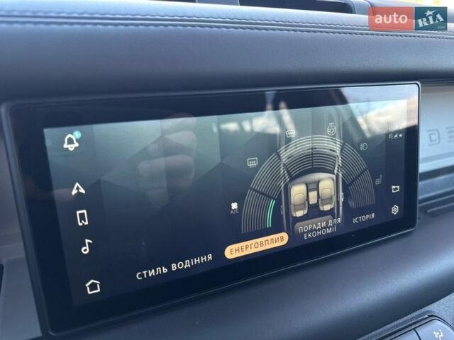 Зелений Ленд Ровер Дефендер, об'ємом двигуна 3 л та пробігом 79 тис. км за 68000 $, фото 84 на Automoto.ua