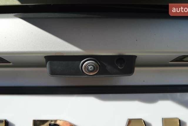 Ленд Ровер Дефендер 2022 в Одессе на Automoto.ua Зеленый Ленд Ровер Дефендер, объемом двигателя 3 л и пробегом 29 тыс. км за 77000 $, фото 46 на Automoto.ua