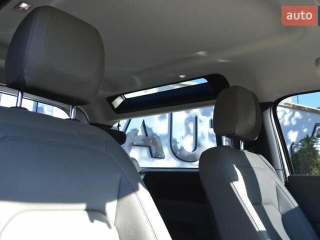 Ленд Ровер Дефендер 2022 в Одессе на Automoto.ua Зеленый Ленд Ровер Дефендер, объемом двигателя 3 л и пробегом 29 тыс. км за 77000 $, фото 36 на Automoto.ua