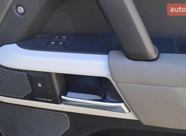 Ленд Ровер Дефендер 2022 в Одессе на Automoto.ua Зеленый Ленд Ровер Дефендер, объемом двигателя 3 л и пробегом 29 тыс. км за 77000 $, фото 33 на Automoto.ua