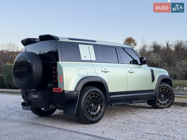 Зелений Ленд Ровер Дефендер, об'ємом двигуна 3 л та пробігом 30 тис. км за 119000 $, фото 6 на Automoto.ua