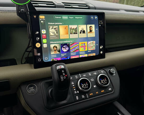 Зеленый Ленд Ровер Дефендер, объемом двигателя 3 л и пробегом 30 тыс. км за 124000 $, фото 18 на Automoto.ua