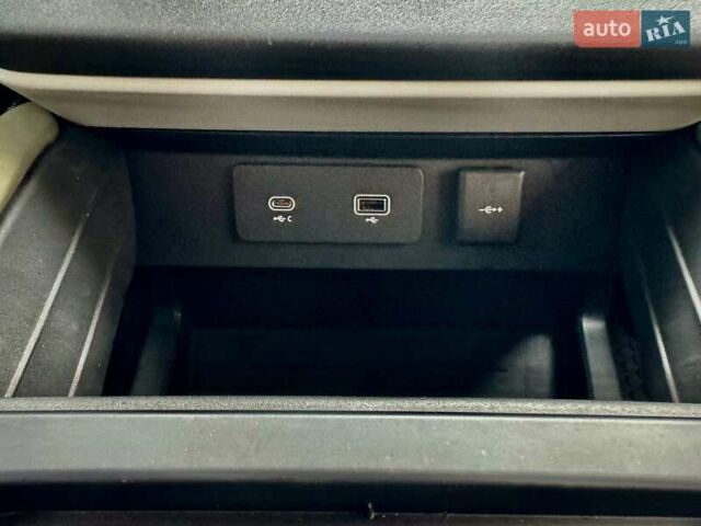 Зеленый Ленд Ровер Дефендер, объемом двигателя 3 л и пробегом 6 тыс. км за 79999 $, фото 40 на Automoto.ua