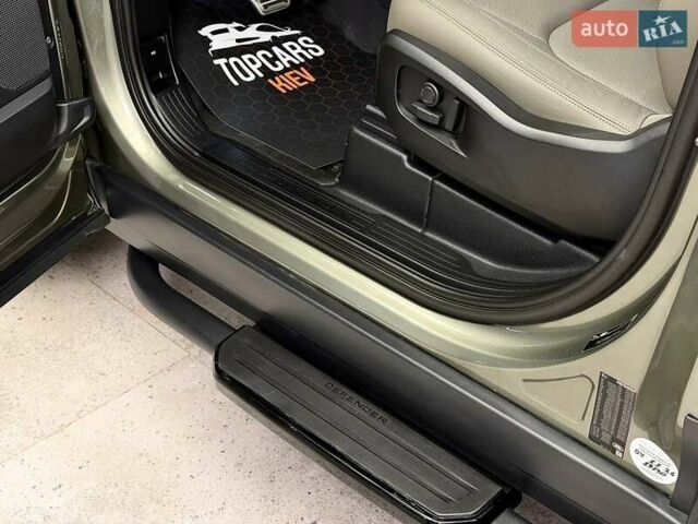 Зеленый Ленд Ровер Дефендер, объемом двигателя 3 л и пробегом 7 тыс. км за 82990 $, фото 33 на Automoto.ua