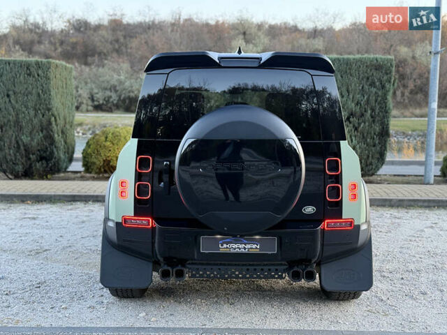 Зелений Ленд Ровер Дефендер, об'ємом двигуна 3 л та пробігом 30 тис. км за 119000 $, фото 11 на Automoto.ua