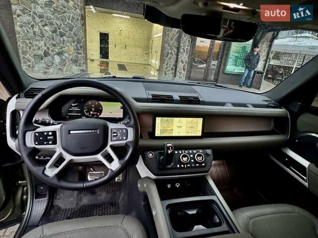 Ленд Ровер Дефендер 2023 у Броварах на Automoto.ua Зелений Ленд Ровер Дефендер, об'ємом двигуна 3 л та пробігом 6 тис. км за 87000 $, фото 15 на Automoto.ua