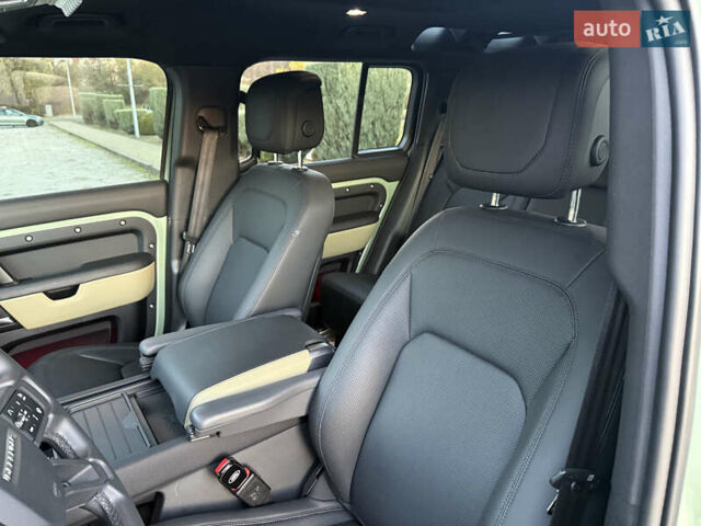 Зелений Ленд Ровер Дефендер, об'ємом двигуна 3 л та пробігом 30 тис. км за 119000 $, фото 20 на Automoto.ua