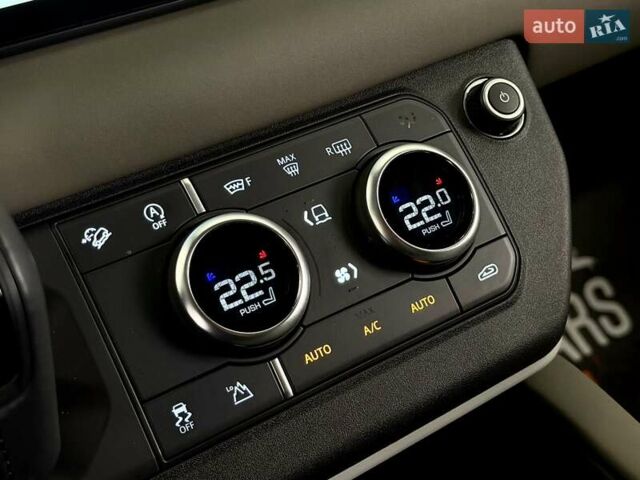 Зеленый Ленд Ровер Дефендер, объемом двигателя 3 л и пробегом 7 тыс. км за 80800 $, фото 19 на Automoto.ua