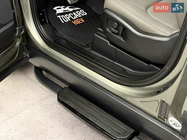 Зеленый Ленд Ровер Дефендер, объемом двигателя 3 л и пробегом 7 тыс. км за 80800 $, фото 1 на Automoto.ua