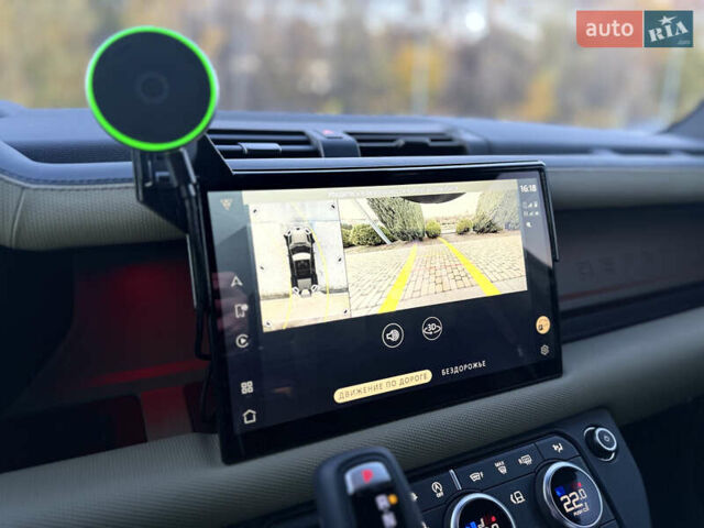 Зелений Ленд Ровер Дефендер, об'ємом двигуна 3 л та пробігом 30 тис. км за 119000 $, фото 18 на Automoto.ua