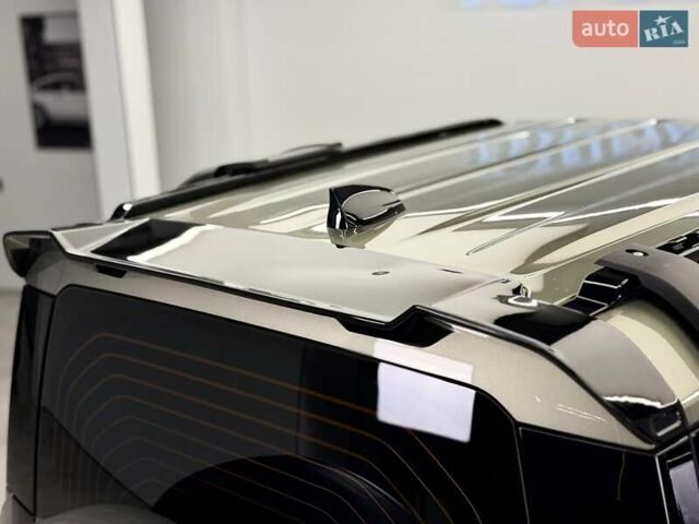 Зеленый Ленд Ровер Дефендер, объемом двигателя 3 л и пробегом 7 тыс. км за 80800 $, фото 54 на Automoto.ua