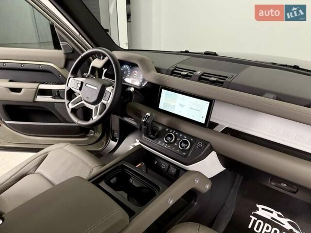 Зеленый Ленд Ровер Дефендер, объемом двигателя 3 л и пробегом 7 тыс. км за 80800 $, фото 23 на Automoto.ua