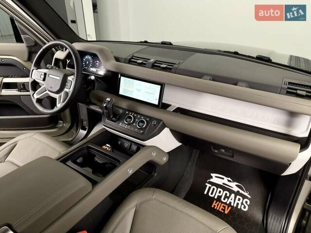 Зеленый Ленд Ровер Дефендер, объемом двигателя 3 л и пробегом 7 тыс. км за 80800 $, фото 24 на Automoto.ua